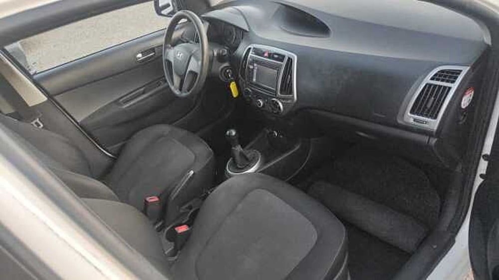 Hyundai i20 usata a Firenze (11)