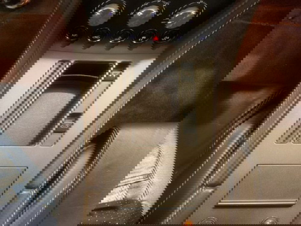 Aston Martin V8 Vantage Coupé usata a Livorno (12)