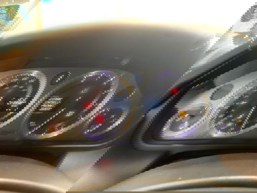 Aston Martin V8 Vantage Coupé usata a Livorno (15)