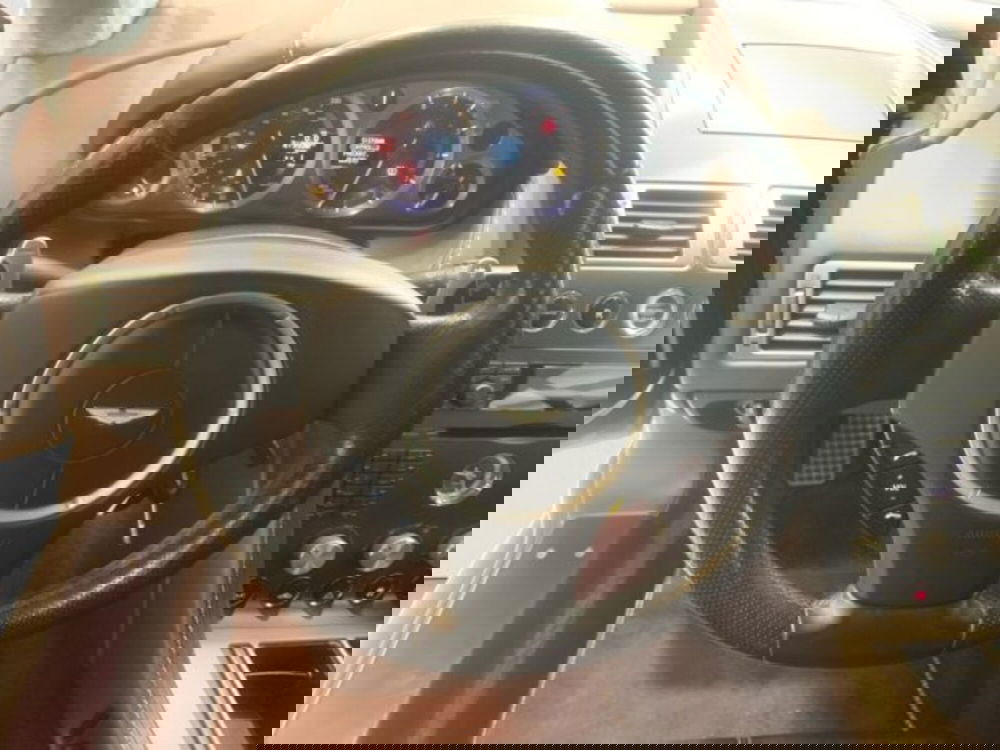 Aston Martin V8 Vantage Coupé usata a Livorno (9)