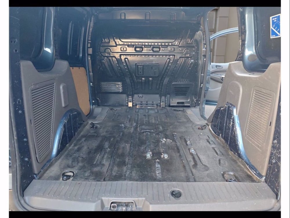 Ford Transit Connect Furgone usata a Catania (11)