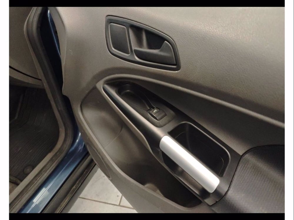 Ford Transit Connect Furgone usata a Catania (12)