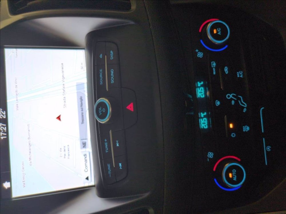 Ford Kuga usata a Milano (12)