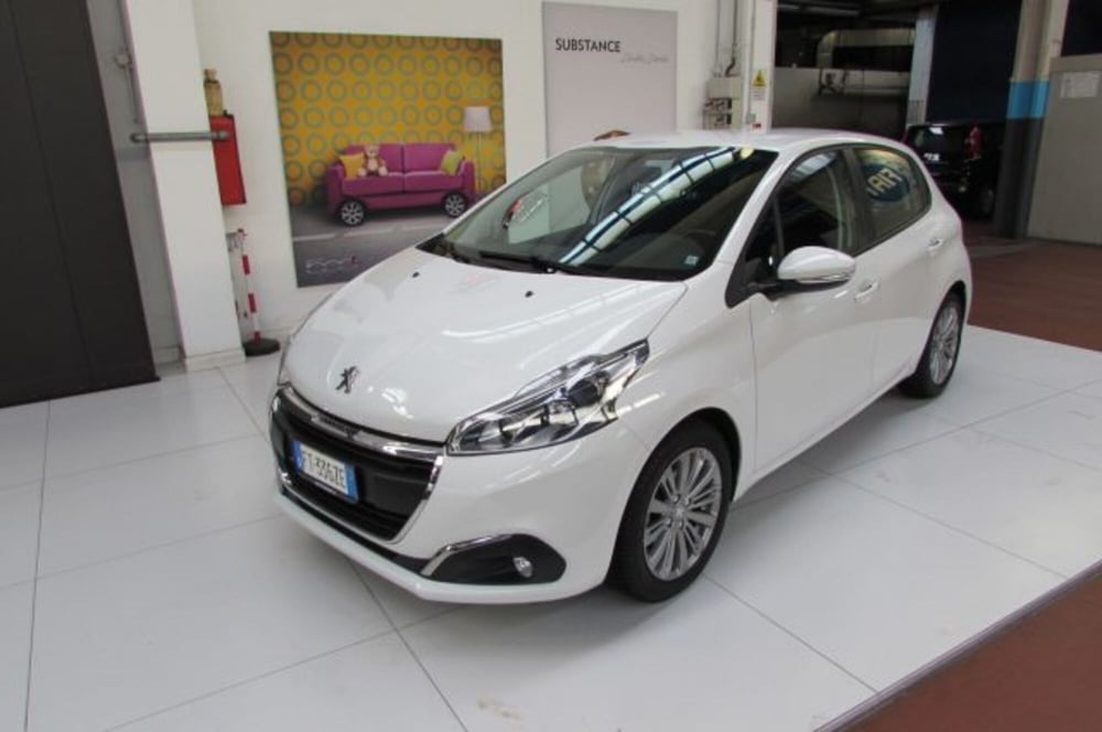Peugeot 208 usata a Milano