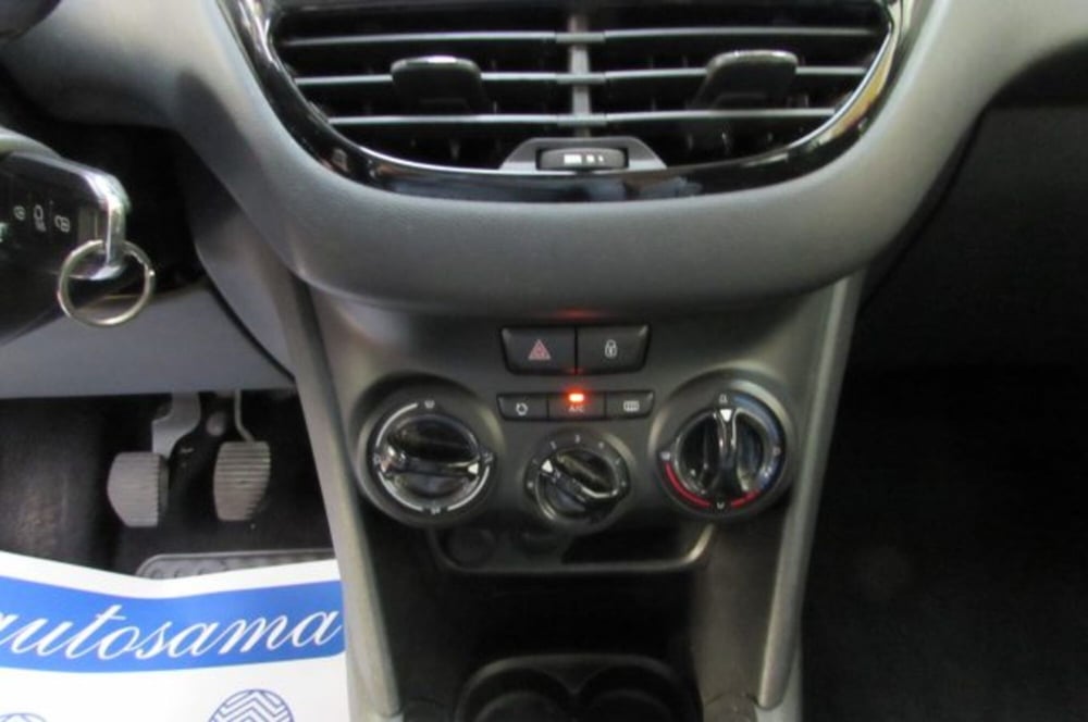 Peugeot 208 usata a Milano (10)