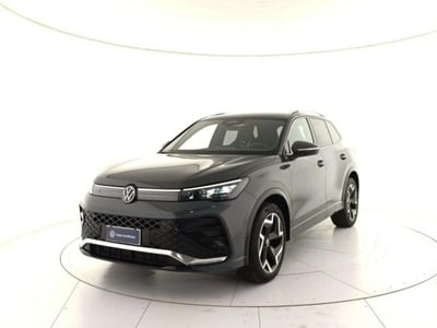 Volkswagen Tiguan Allspace 2.0 tdi R-Line 150cv dsg del 2024 usata a Matera