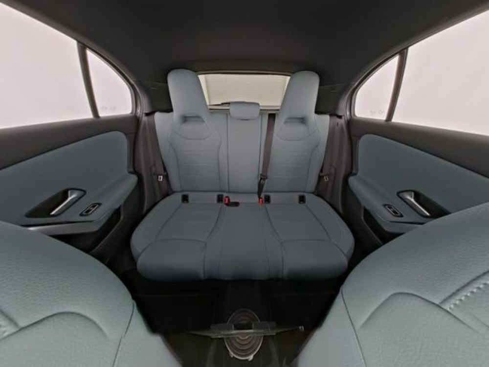 Mercedes-Benz Classe A usata a Milano (8)