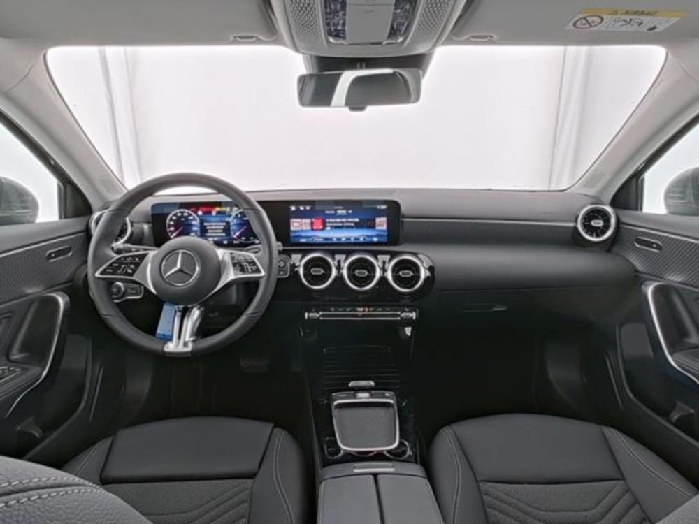 Mercedes-Benz Classe A usata a Milano (8)