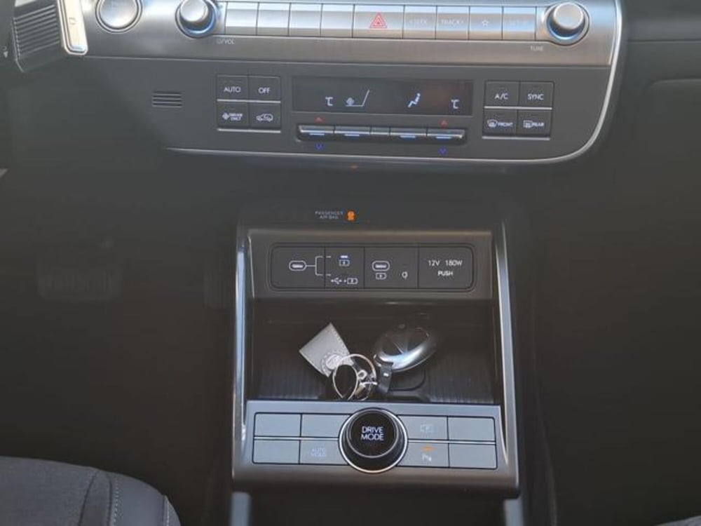 Hyundai Kona usata a Salerno (18)