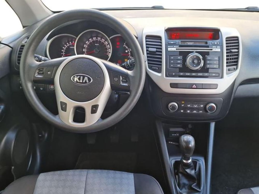 Kia Venga usata a Salerno (10)