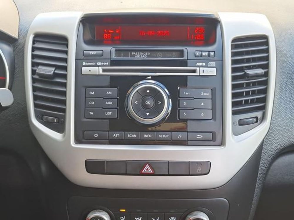 Kia Venga usata a Salerno (16)