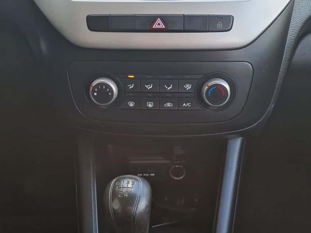 Kia Venga usata a Salerno (18)