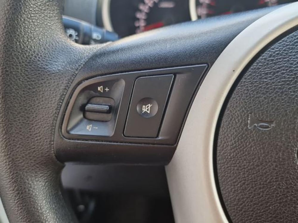 Kia Venga usata a Salerno (20)