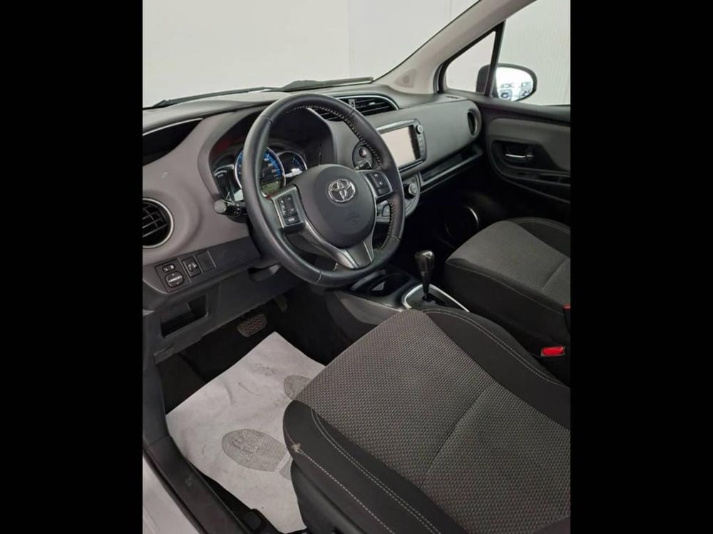 Toyota Yaris usata a Torino (12)