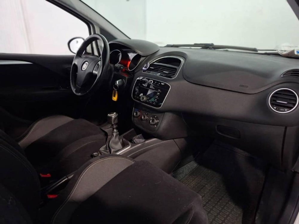 Fiat Punto usata a Torino (10)