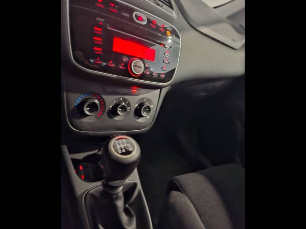 Fiat Punto usata a Torino (12)