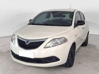 Lancia Ypsilon 1.2 69 CV 5 porte Elefantino del 2019 usata a Torino
