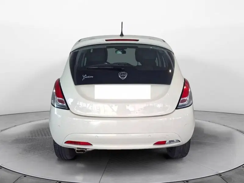 Lancia Ypsilon usata a Torino (5)