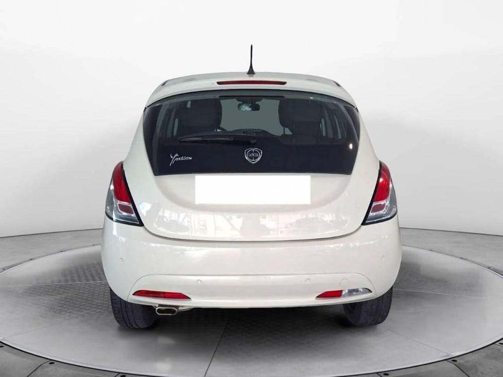 Lancia Ypsilon usata a Torino (5)