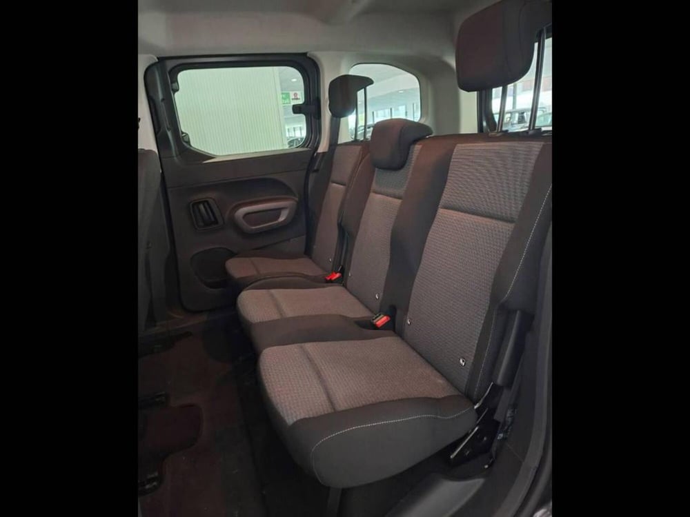 Toyota Proace City Verso usata a Torino (13)