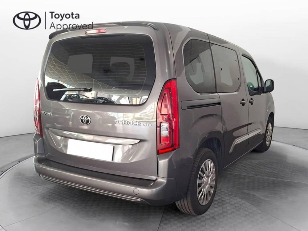 Toyota Proace City Verso usata a Torino (4)