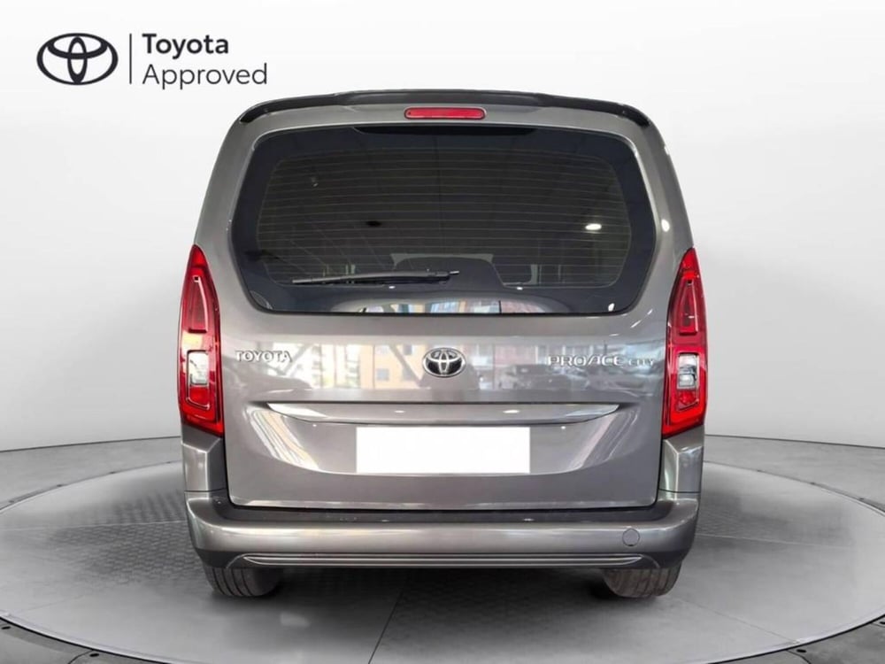 Toyota Proace City Verso usata a Torino (5)