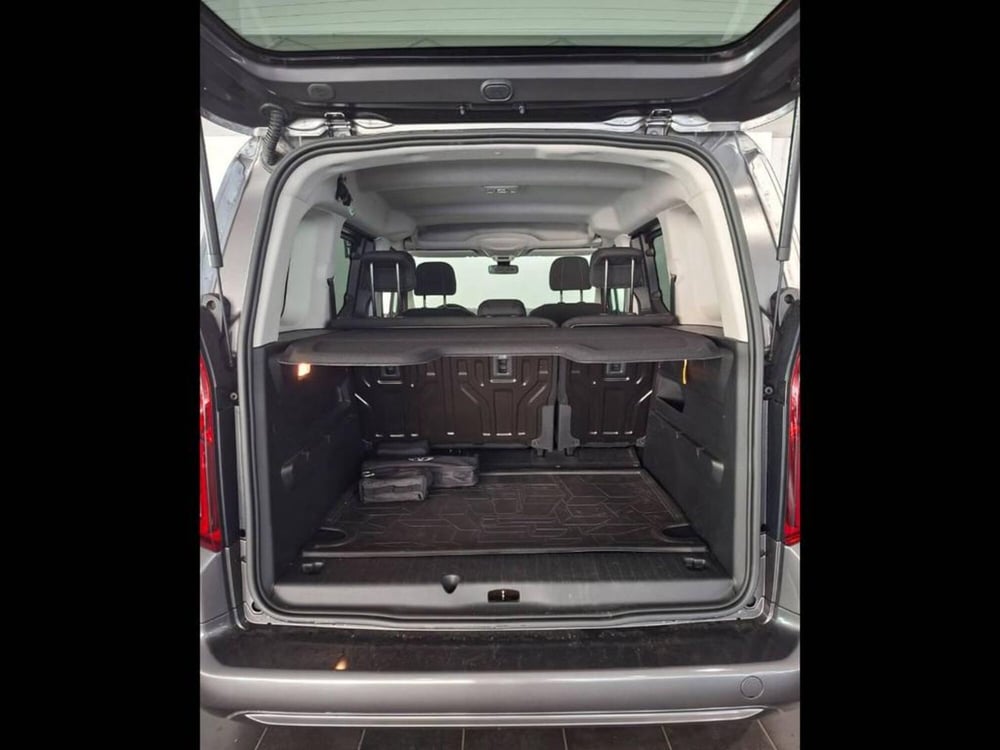Toyota Proace City Verso usata a Torino (7)