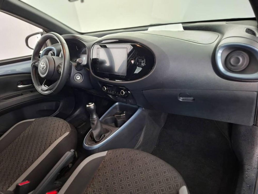 Toyota Aygo X usata a Torino (11)