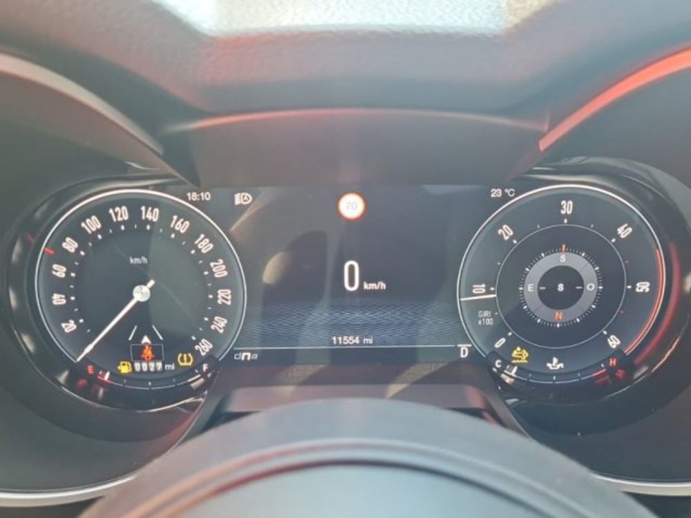 Alfa Romeo Stelvio usata a Monza e Brianza (10)