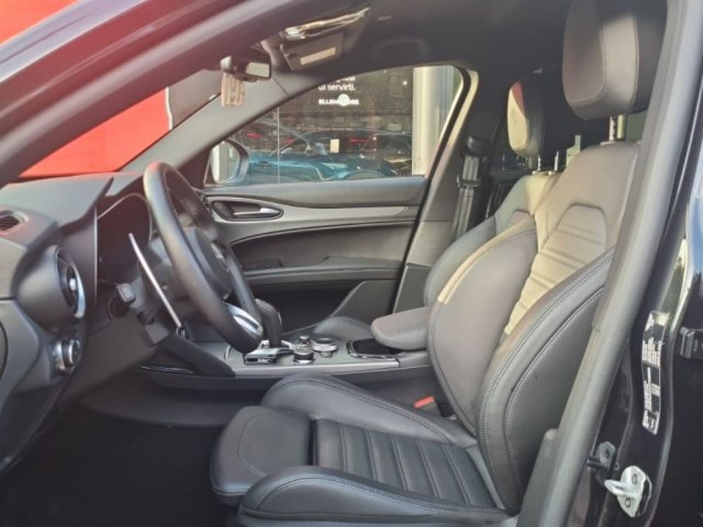 Alfa Romeo Stelvio usata a Monza e Brianza (11)
