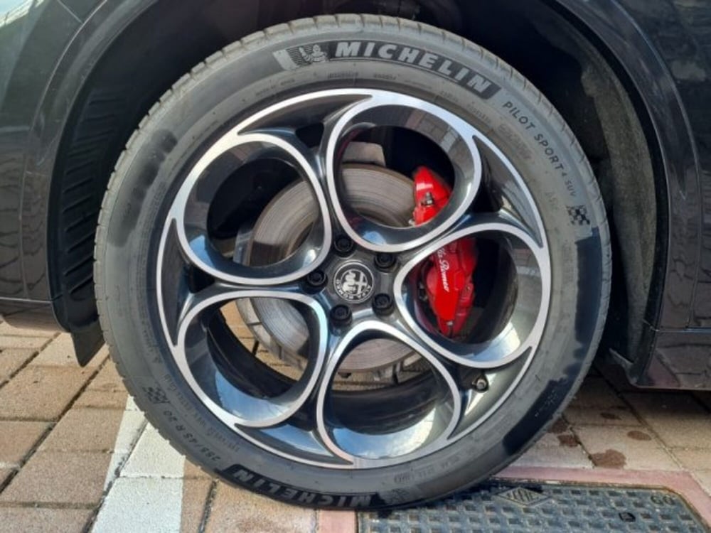 Alfa Romeo Stelvio usata a Monza e Brianza (13)