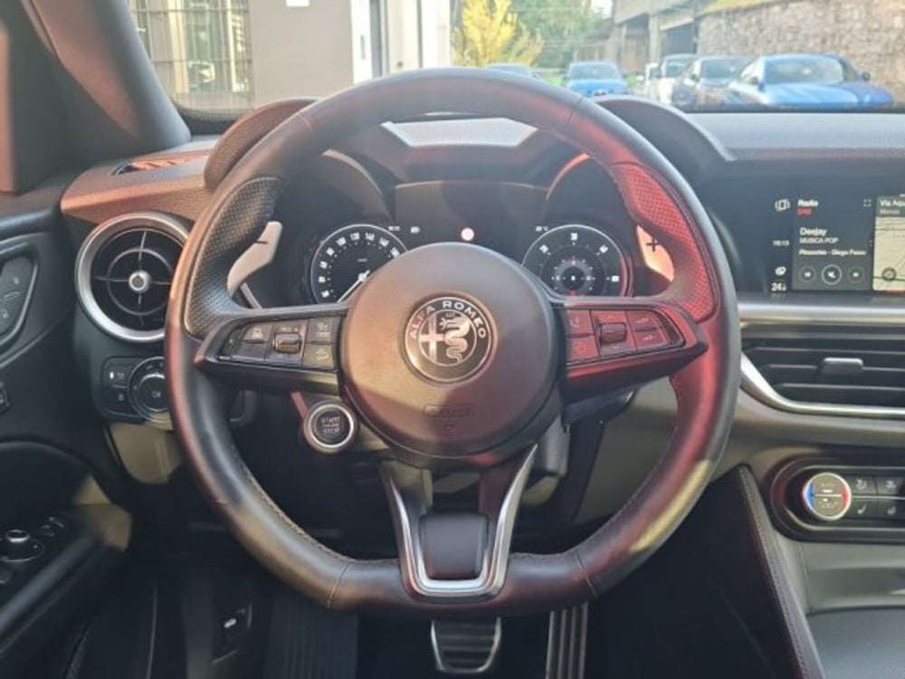 Alfa Romeo Stelvio usata a Monza e Brianza (9)