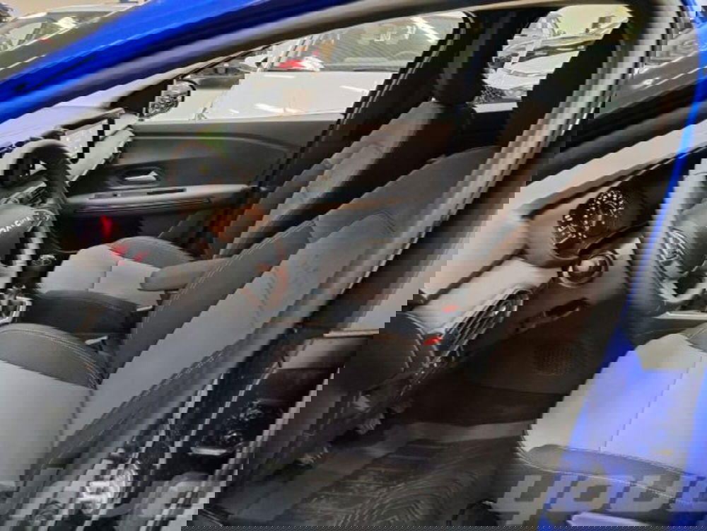 Dacia Sandero Stepway nuova a Napoli (7)