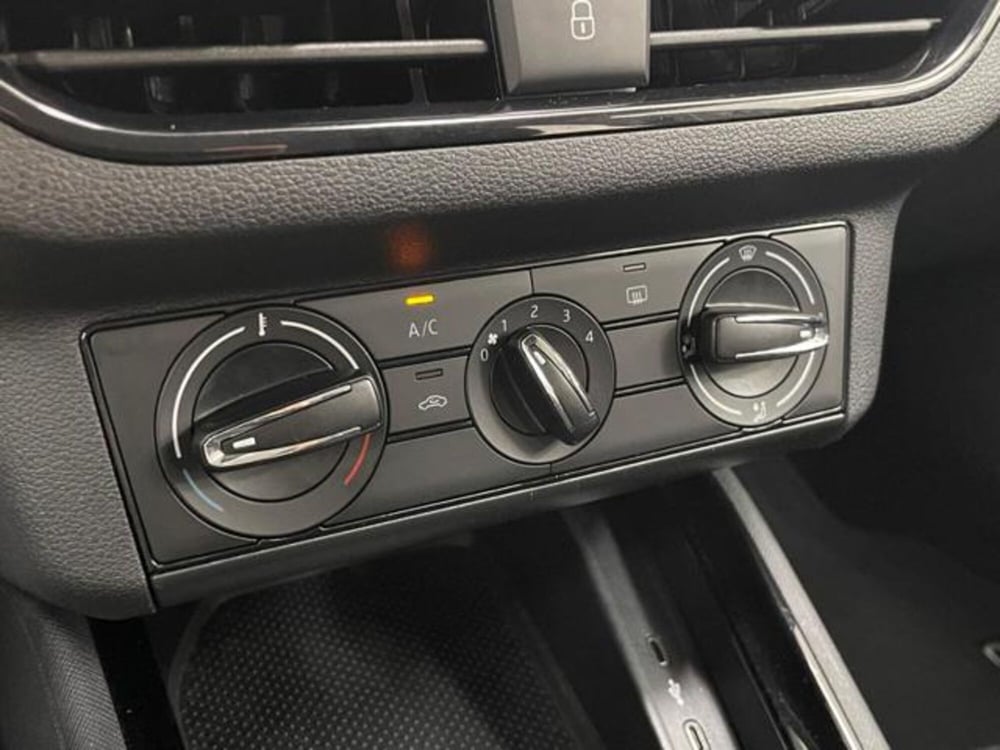 Skoda Kamiq usata a Como (18)