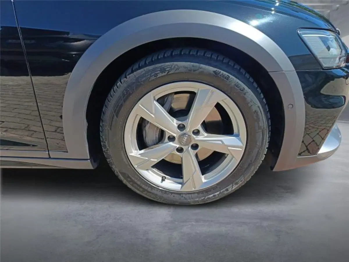 Audi A6 Allroad usata a Bari (8)
