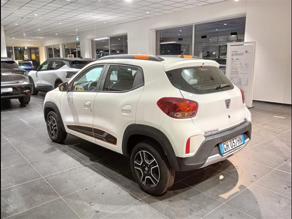 Dacia Spring usata a Aosta (11)