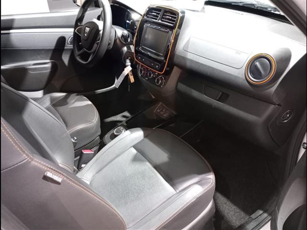 Dacia Spring usata a Aosta (14)