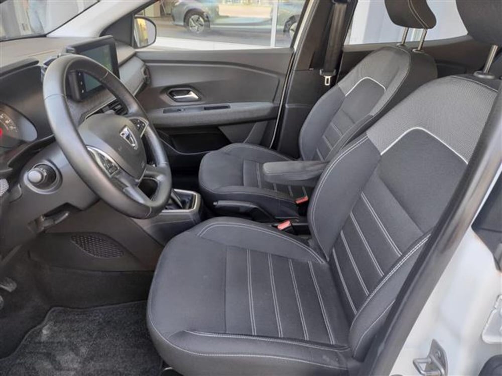 Dacia Sandero usata a Aosta (13)