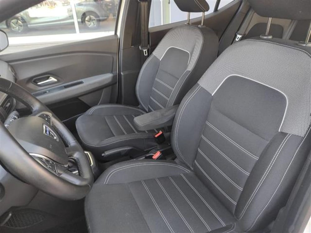 Dacia Sandero usata a Aosta (14)