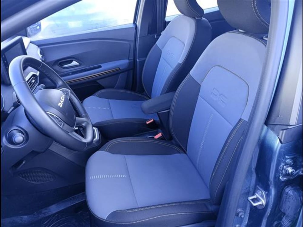Dacia Sandero Stepway nuova a Aosta (12)
