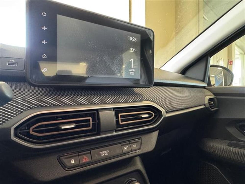 Dacia Sandero Stepway nuova a Aosta (14)