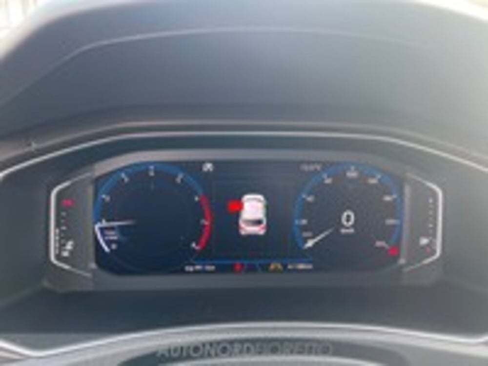 Volkswagen T-Roc usata a Udine (9)