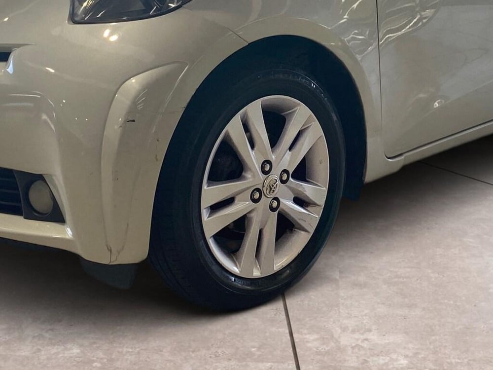Toyota iQ usata a Torino (15)