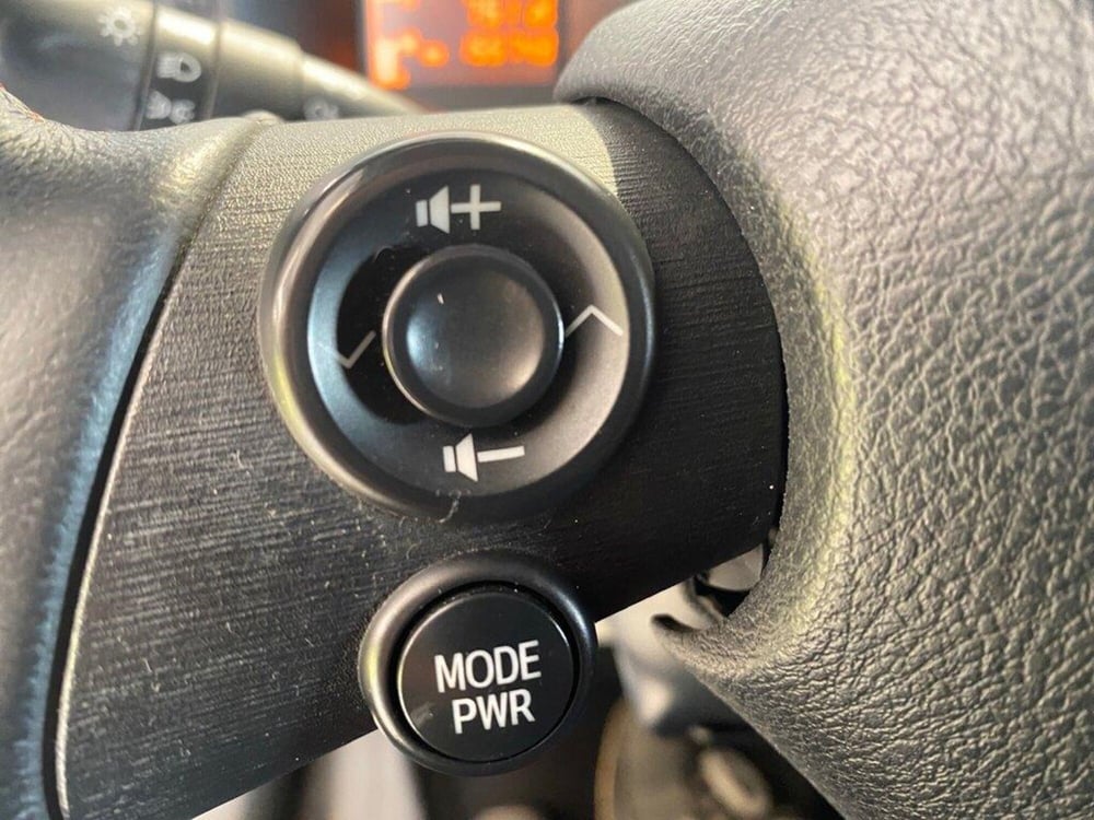 Toyota iQ usata a Torino (9)