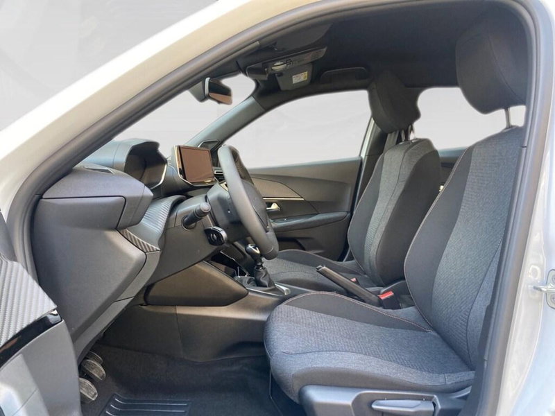 Peugeot 2008 nuova a Torino (7)