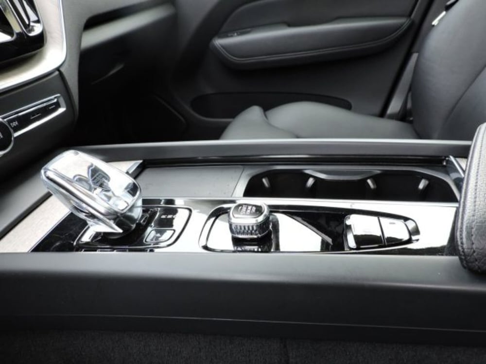 Volvo XC60 usata a Firenze (16)