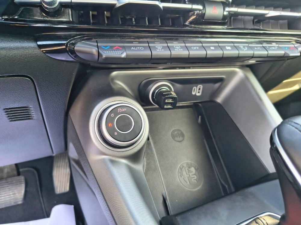 Alfa Romeo Tonale usata a Firenze (13)