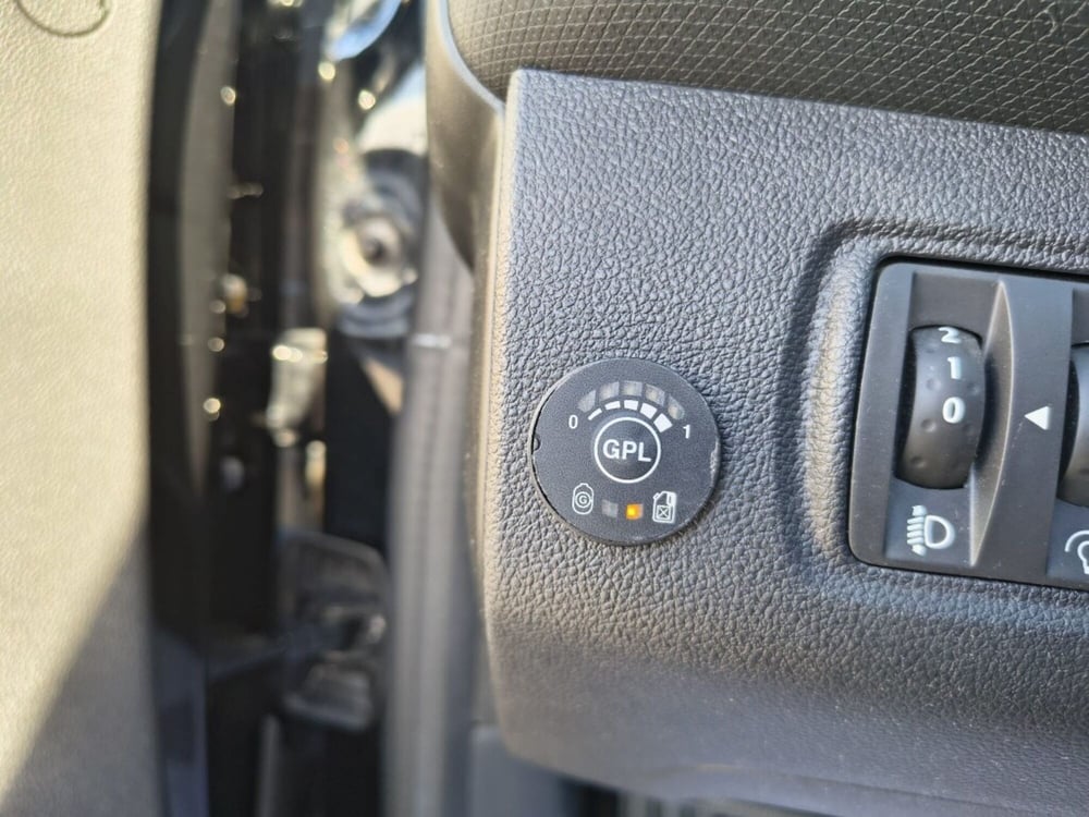 Renault Clio usata a Firenze (10)