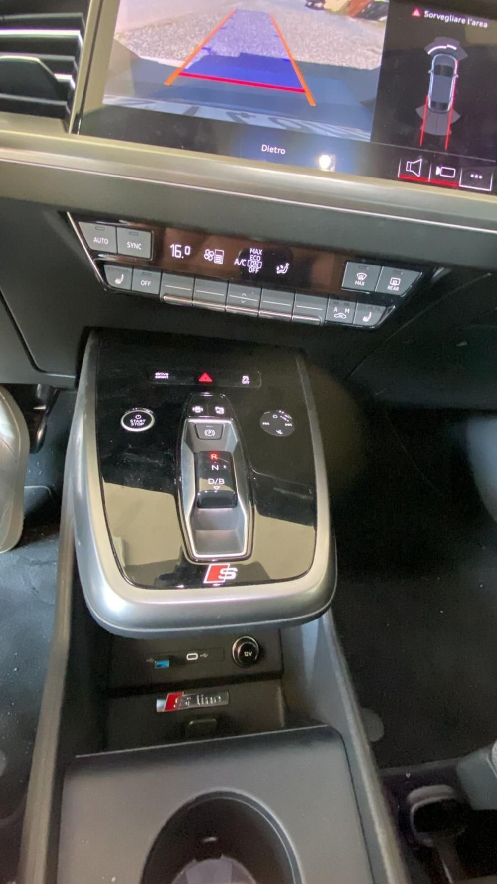 Audi Q4 Sportback usata a Alessandria (13)