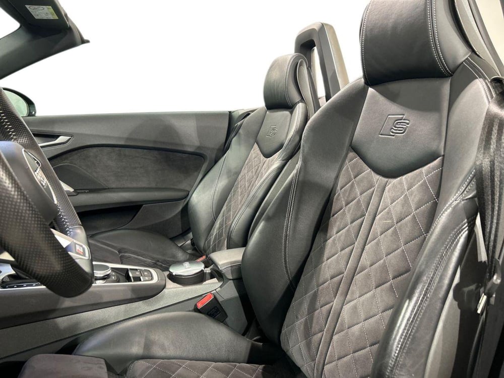 Audi TT Cabrio usata a Lecco (10)
